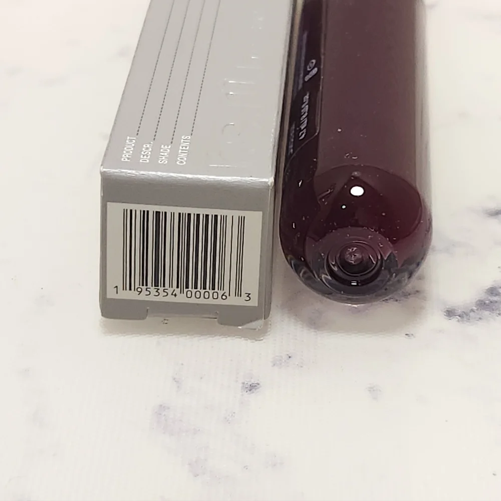 r.e.m. Beauty Essential Drip Glossy Balm Juice Box